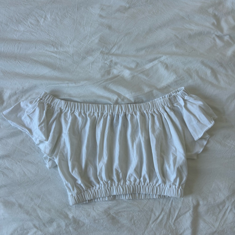 Urban Outfitters White Off-Shoulder Crop Top
